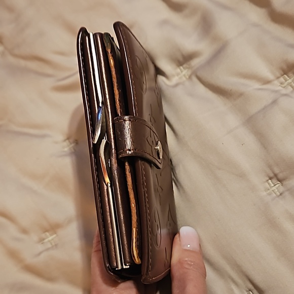 Louis Vuitton Vernis Kiss Lock Wallet Project Wallet ♥️ - Picture 6 of 17